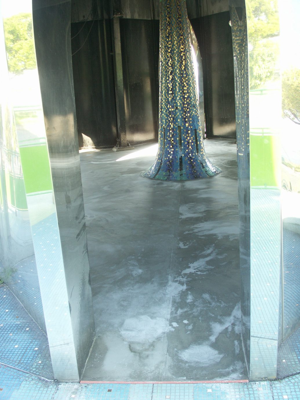 甦れパラダイスの塔